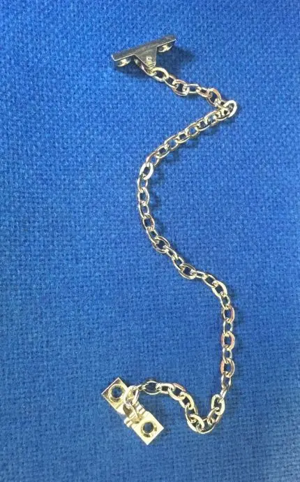 Chainette nickelée pour meuble secrétaire Réf 04.1112