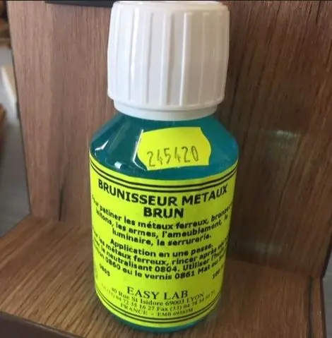 Brunisseur de métaux brun  0805  flacon  100 ml