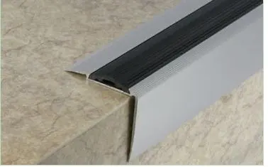 Nez de marche 50mm avec insert en Alu Nat  Long.3.00ML-[Modèle:Nez de marche seul 3ML]