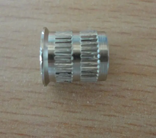 Douille pour taquet D.6,9mm en Laiton Nickelé