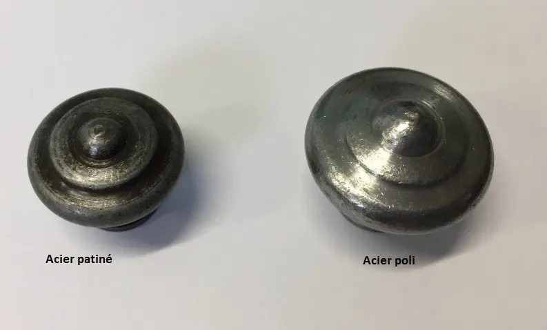 Bouton Rustique en acier N.24