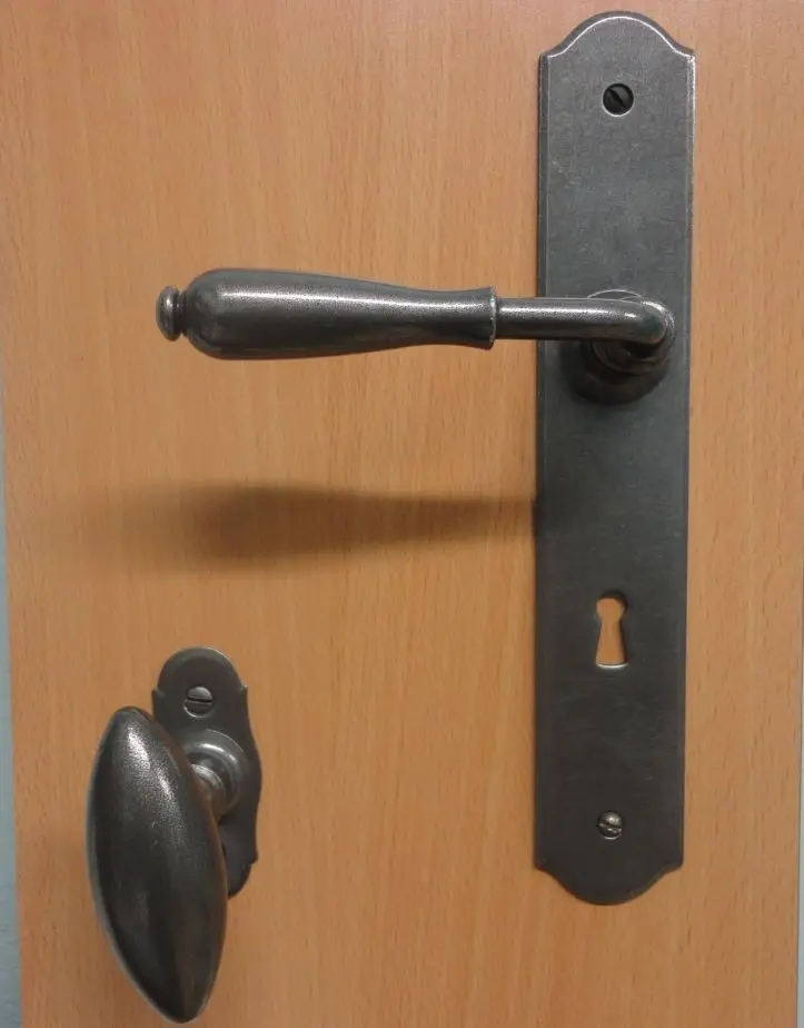 Ensemble de porte PARIS Fer Schérardisé Patiné