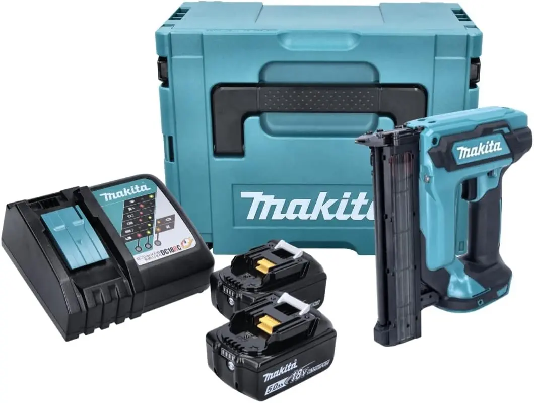 Cloueur LXT - MAKITA - avec 2 batteries 18V 5.0Ah - chargeur - MakPac - DFN350RTJ