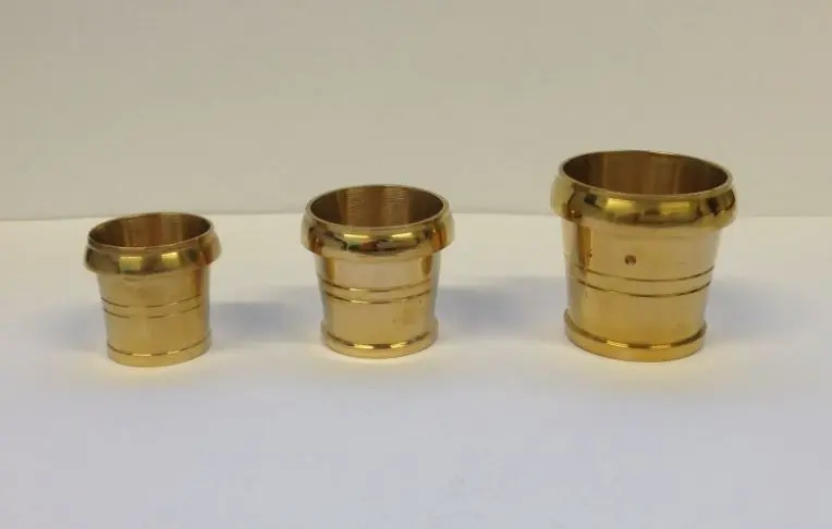 Sabot de meuble rond en laiton