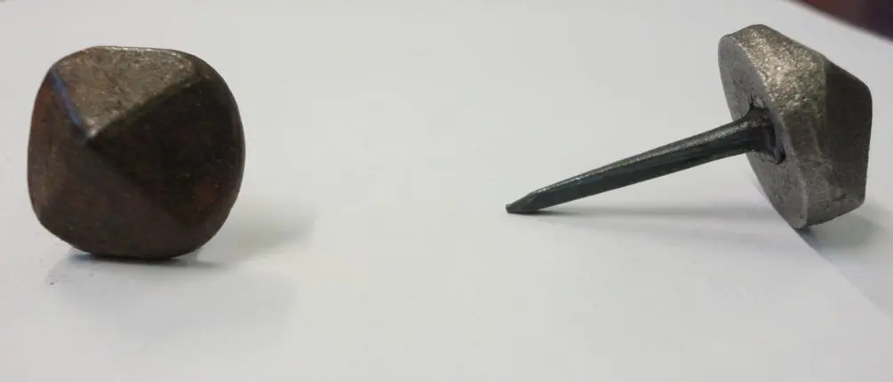 Clous 4 faces D20 x 27mm Fer forgé-[Finition:Fer rouillé]