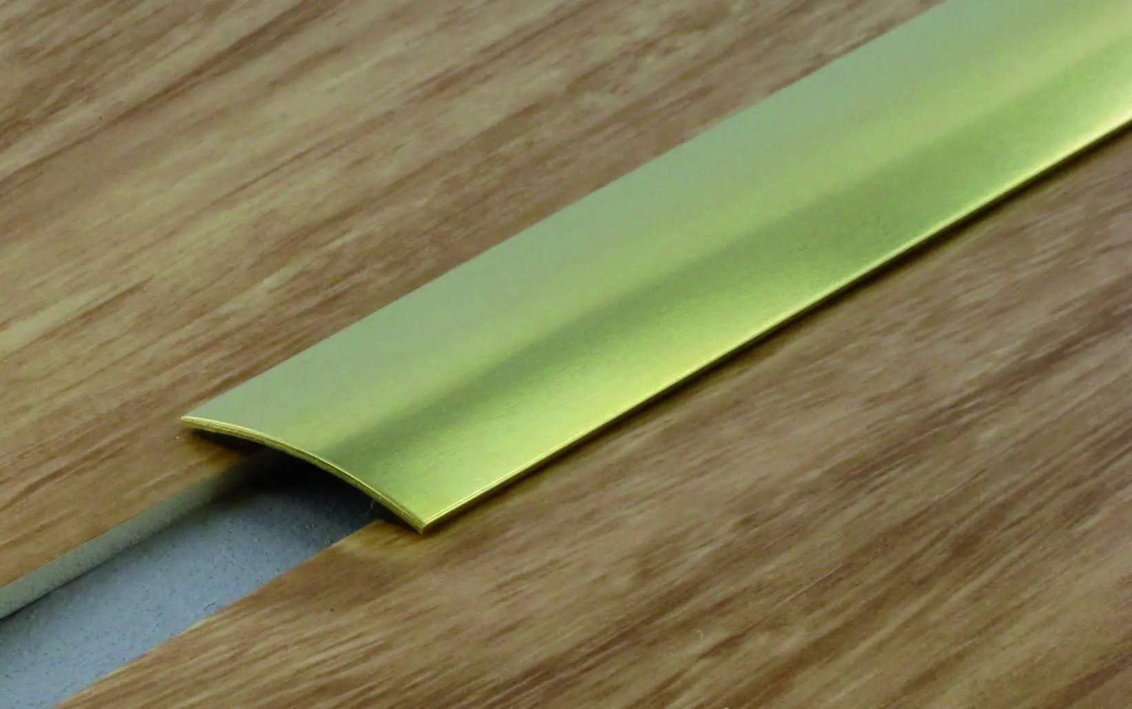 Seuil de porte adhésif  L.30mm Laiton Long.2.70ML