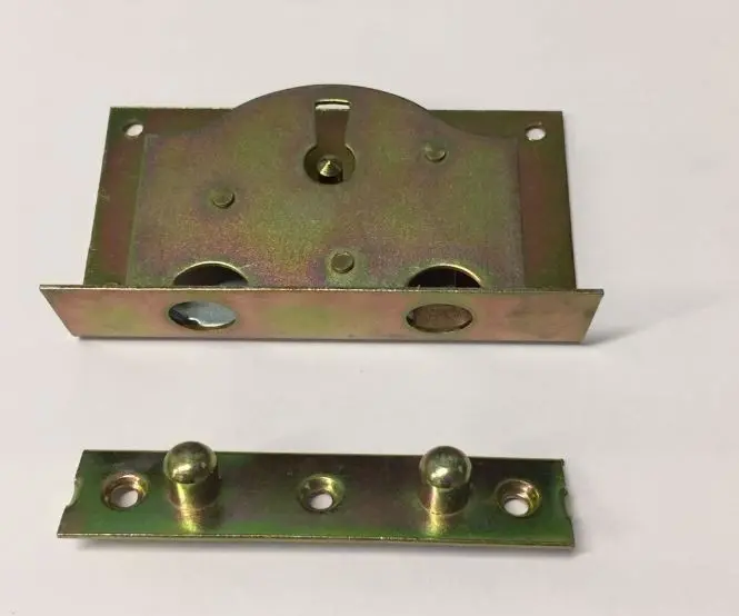 Serrure tiroir à entailler  Réf 02.0060