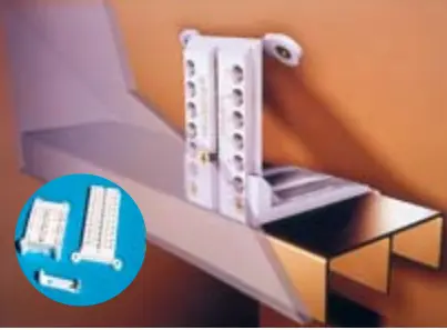 Boite de 20 kits «inclinofix» sous-pente pour placard PRUNIER - SINC903