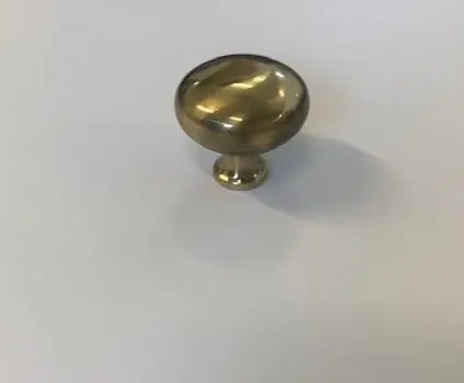 Bouton " Anglais"  20mm Laiton poli verni N° 28