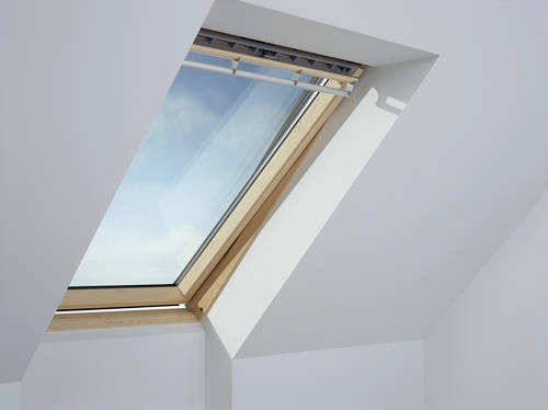 Fenêtre de toit VELUX à rotation 114x118 cm - Standard Bois - GGL SK06 3054