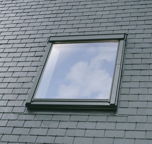 Fenêtre de toit VELUX à rotation - Confort - Motorisation Integra - GGU SK08 007621 114x140           