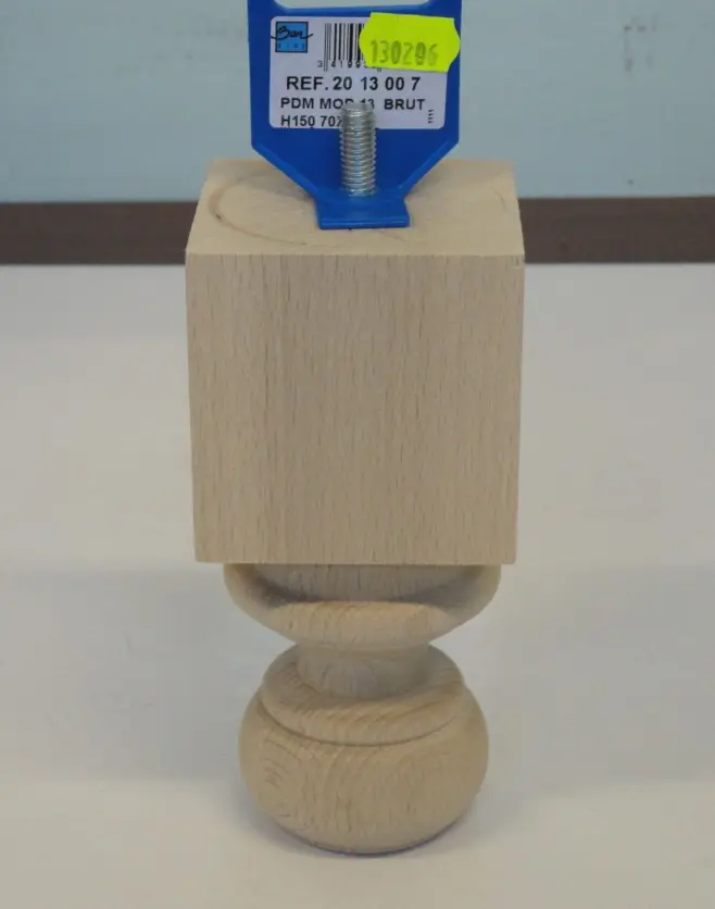 Pied de Meuble bois Hêtre brut Ht.150mm  Réf  201300