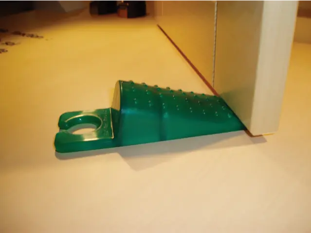 Cale porte Kaldor fume K2 PVC souple SOCONA - 136 x 46 x 31 mm - K2                      