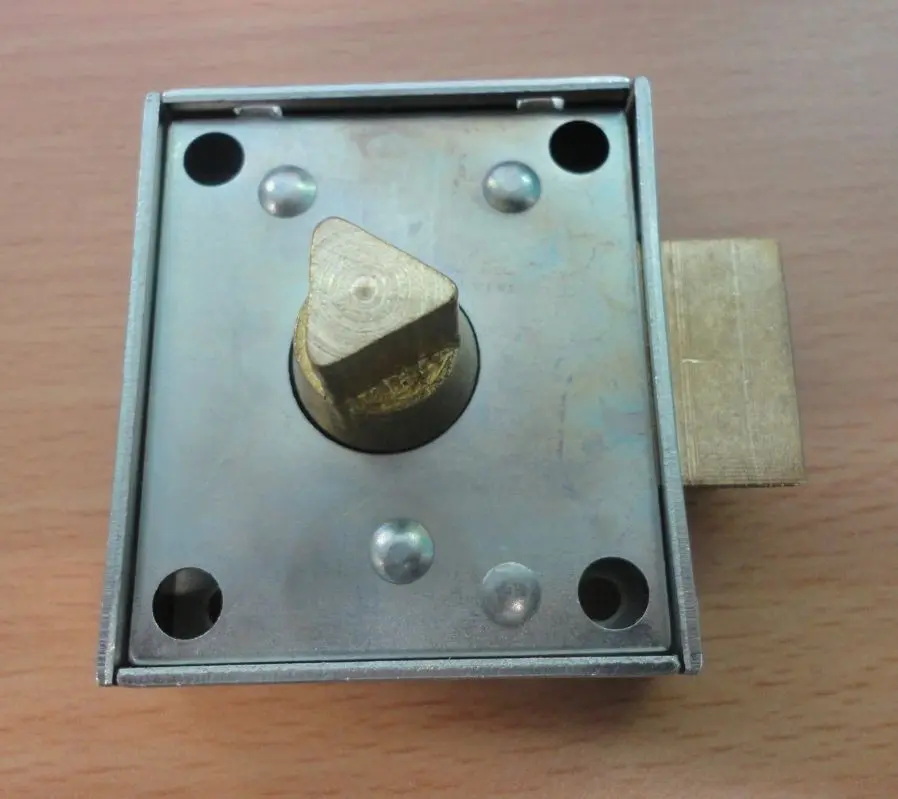 Batteuse EDF en applique Réf 1203