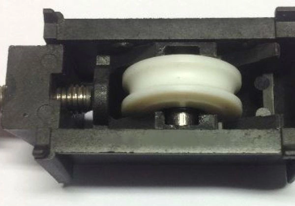 Chariot à galet simple réglable PETP douille aiguille 110 Kg 4591 Sepalumic LA CROISEE DS - DS4591