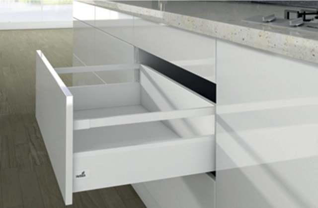 Casserolier Arcitech HETTICH - P.650 H.218/126mm - Blanc sans coulisse avec tringle - 9149373