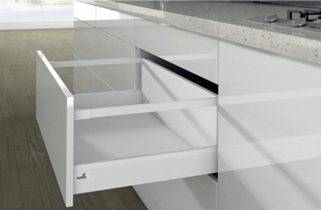 Casserolier Arcitech HETTICH - P.270 H.250/94mm - blanc sans coulisse avec tringle - 9149389