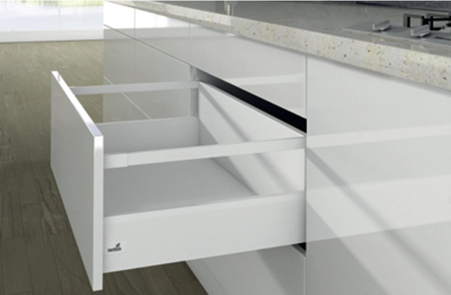 Casserolier Arcitech HETTICH - P.270 H.250/126mm - blanc sans coulisse avec tringle - 9149397