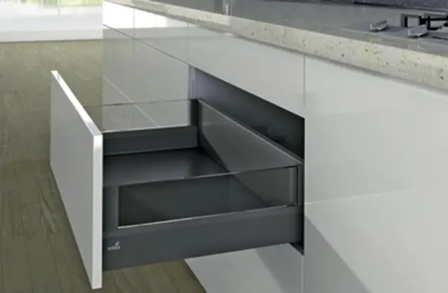 Casserolier Arcitech HETTICH - P.500 H.186/94mm - anthracite sans coulisse avec rehausse verre - 915