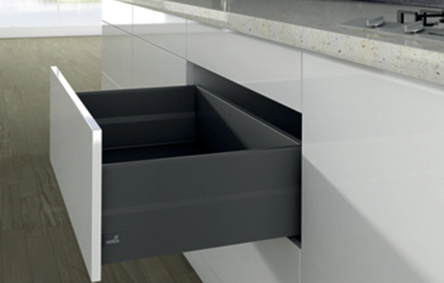 Casserolier Arcitech Topside HETTICH - P.550 H.218/126mm - anthracite sans coulisse avec rehausse métal - 9150853