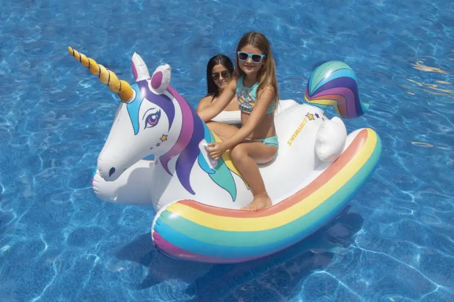 Bouée jeu Magic la licorne SWIMLINE - FUN-900-0017