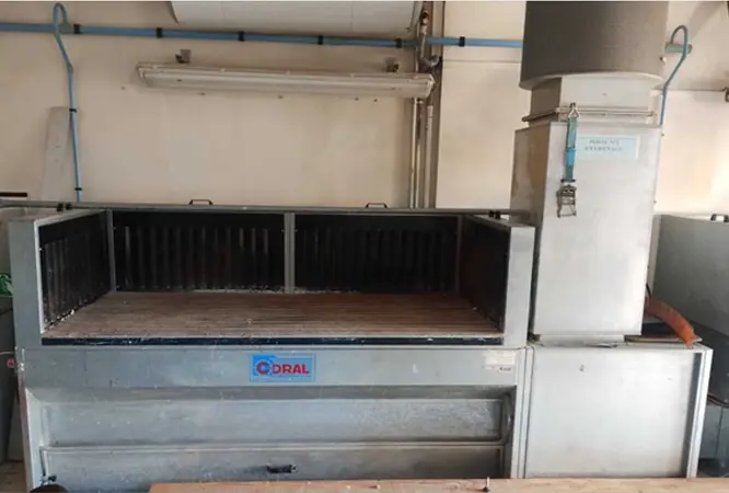 TABLE A EGRENER CORAL – OCCASION