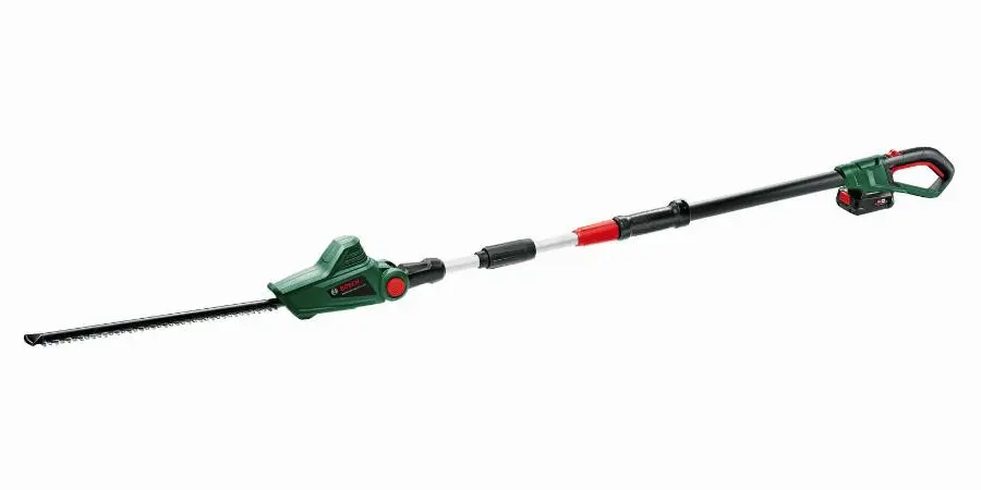 Taille-haies sur perche Universal HedgePole 18 - Bosch - avec batterie 18V 2.5Ah - chargeur - 06008B3000